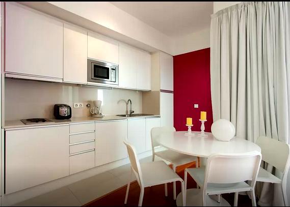 Your Home In Palacio Do Bairro Alto 리스본 객실 사진